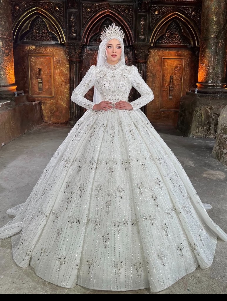 Kırmızı Kınalık Modeli — Fulya Gelinlik Malatya